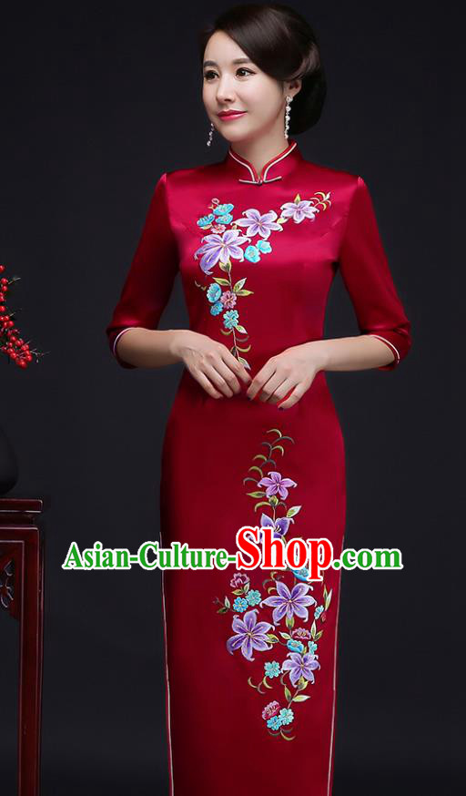 Traditional Chinese Embroidered Red Silk Cheongsam Mother Tang Suit Qipao Dress for Women Traditional Chinese Embroidered Red Silk Cheongsam Mother Tang Suit Qipao Dress for Women
