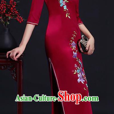 Traditional Chinese Embroidered Red Silk Cheongsam Mother Tang Suit Qipao Dress for Women