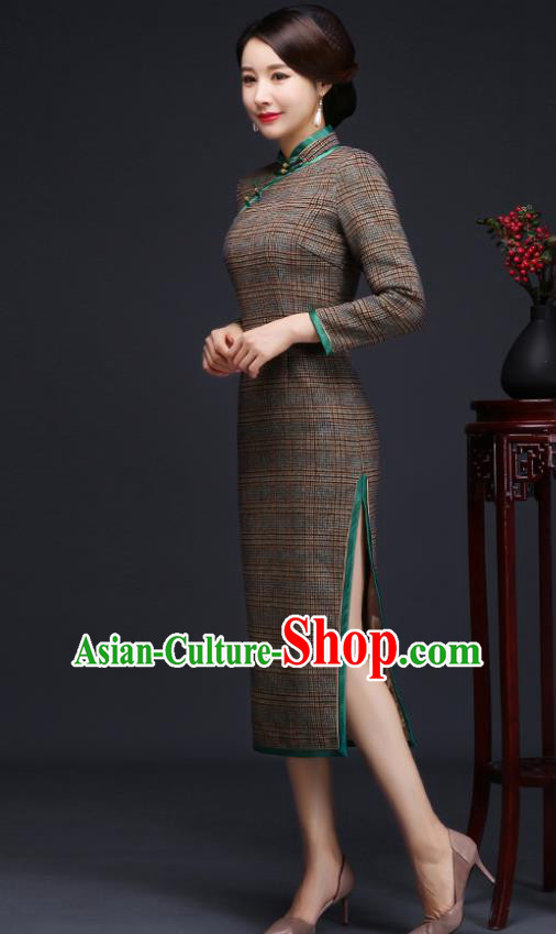 Traditional Chinese Grey Woolen Cheongsam Mother Tang Suit Qipao Dress for Women Traditional Chinese Grey Woolen Cheongsam Mother Tang Suit Qipao Dress for Women
