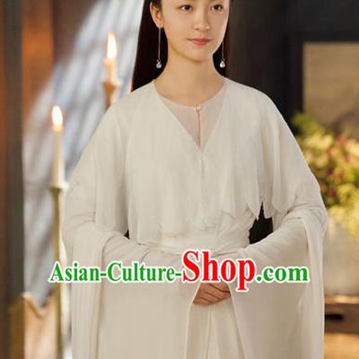Chinese Ancient Court Maid White Dress Drama Love and Destiny Lady Hua Yan in the Nine Heavens Costumes for Women