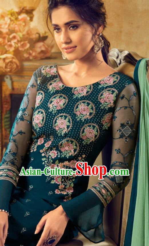 Asian Indian Punjabis Embroidered Green Skirt and Blouse India Traditional Lehenga Choli Costumes Complete Set for Women Asian Indian Punjabis Embroidered Green Skirt and Blouse India Traditional Lehenga Choli Costumes Complete Set for Women
