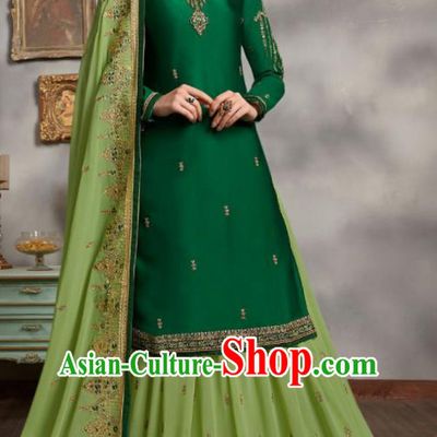 Asian Indian Punjabis Embroidered Green Blouse and Skirt India Traditional Lehenga Choli Costumes Complete Set for Women