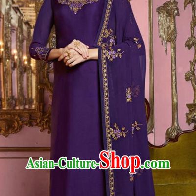 Asian Indian Punjabis Embroidered Deep Purple Satin Blouse and Pants India Traditional Lehenga Choli Costumes Complete Set for Women