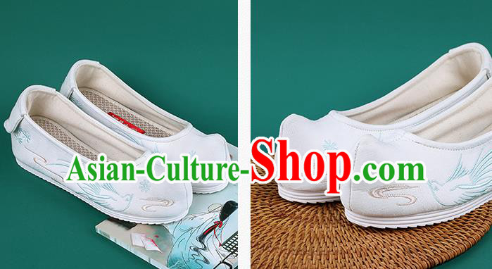 Chinese Traditional Embroidered Bird White Shoes Hanfu Shoes Princess Shoes for Women Chinese Traditional Embroidered Bird White Shoes Hanfu Shoes Princess Shoes for Women
