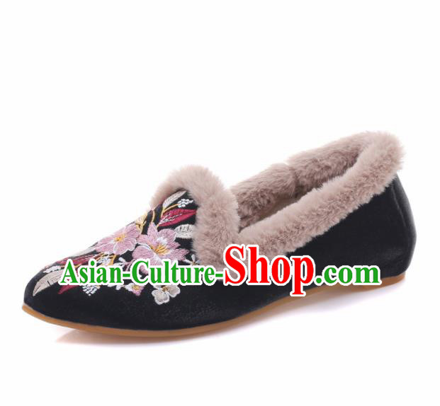 Traditional Chinese National Winter Shoes Embroidered Black Shoes Hanfu Shoes for Women Traditional Chinese National Winter Shoes Embroidered Black Shoes Hanfu Shoes for Women