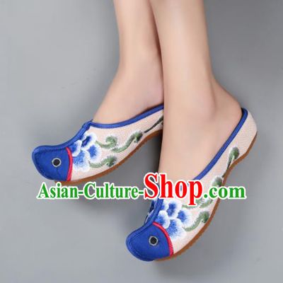 Traditional Chinese Fish Head Beige Shoes Embroidered Shoes Cloth Shoes for Women
