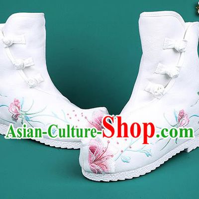 Chinese Traditional Embroidered Boots Hanfu Shoes White Cloth Boots for Women