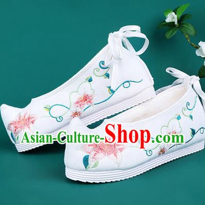 Chinese Traditional Embroidered Cotton Padded Shoes Hanfu Shoes Princess White Shoes for Women