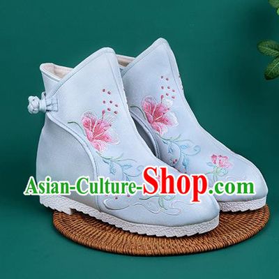 Handmade Chinese Light Blue Cloth Boots Traditional Embroidered Boots Hanfu Shoes for Women