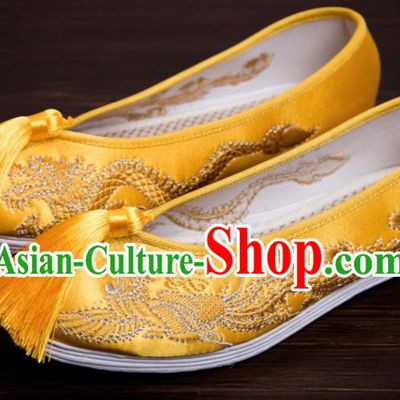 Traditional Chinese Handmade Golden Tassel Satin Shoes Hanfu Shoes Embroidered Shoes for Women