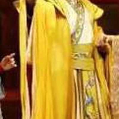 Chinese Chuansi Gongzhu Silk Princess Ancient Tang Dynasty Emperor Dance Stage Performance Costume for Men