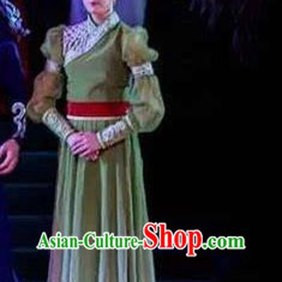 Lady Zhaojun Chinese Mongol Nationality Classical Dance Green Dress Stage Performance Dance Costume and Headpiece for Women