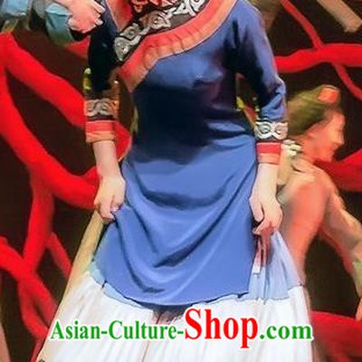 Da Liang Mountains Echo Chinese Yi Nationality Dance Stage Performance Costume and Headpiece for Women