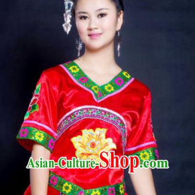 Chinese Traditional Miao Nationality Red Costume Hmong Ethnic Folk Dance Pleated Skirt for Women