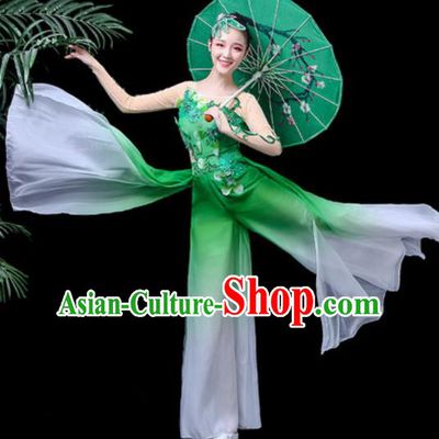 Traditional Chinese Folk Dance Costume Yanko Dance Green Clothing for Women