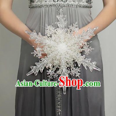 Chinese Traditional Wedding Bridal Bouquet Hand Crystal Snowflake Bunch for Women