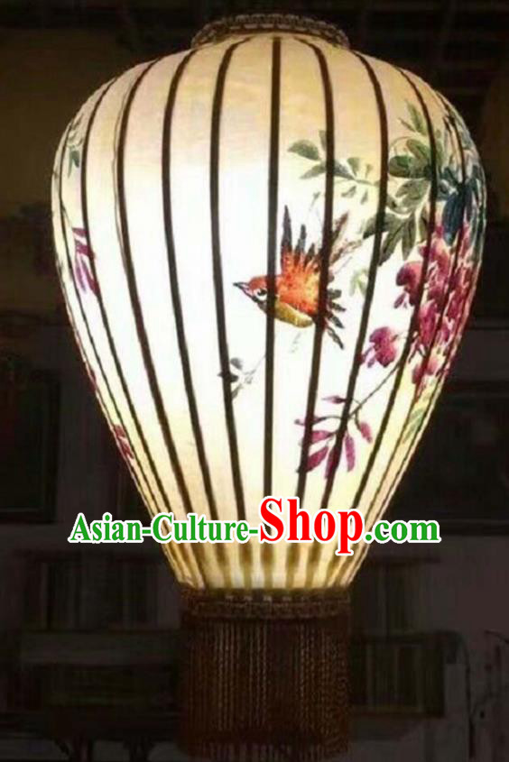 Chinese Traditional Handmade Lantern Painting Flowers Birds Palace Lanterns Chinese Traditional Handmade Lantern Painting Flowers Birds Palace Lanterns