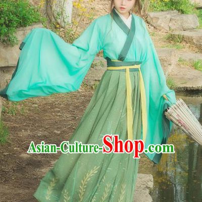 Chinese Ancient Young Lady Green Hanfu Dress Jin Dynasty Swordswoman Traditional Historical Costume for Women