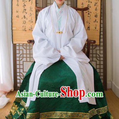 Chinese Ancient Dowager Embroidered Hanfu Dress Ming Dynasty Palace Traditional Historical Costume for Women