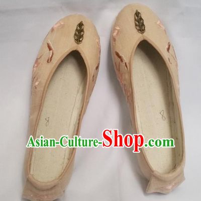 Chinese Ancient Princess Beige Shoes Traditional Wedding Cloth Shoes Hanfu Shoes Embroidered Shoes for Women