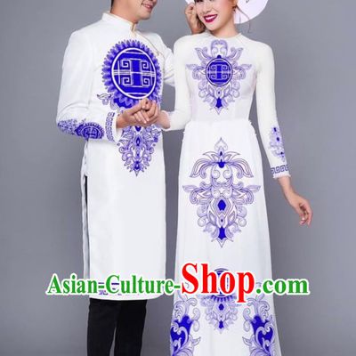 Traditional Vietnam Wedding Dresses for Bride and Bridegroom
