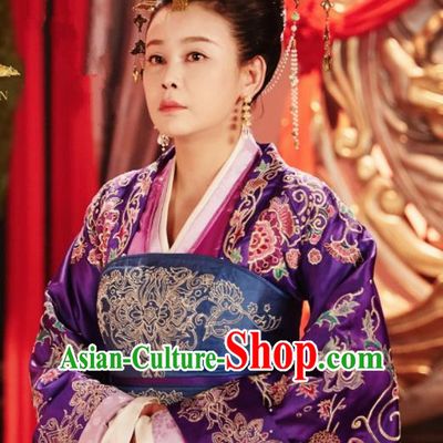 Chinese Ancient Drama Queen Dugu Northern Zhou Dynasty Queen Dowager Embroidered Historical Costume and Headpiece for Women
