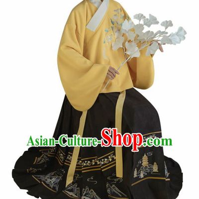 Chinese Traditional Ming Dynasty Yellow Blouse and Black Skirt Ancient Nobility Lady Costume for Women