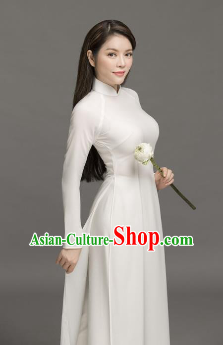 Asian Vietnam Traditional Cheongsam Vietnamese Classical Aodai White Qipao Dress for Women Asian Vietnam Traditional Cheongsam Vietnamese Classical Aodai White Qipao Dress for Women