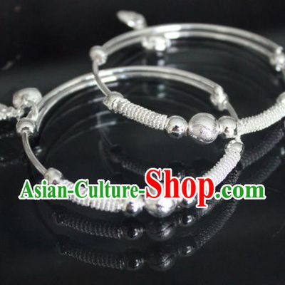 Chinese Traditional Miao Nationality Bracelet Hmong Wedding Sliver Bangle for Women