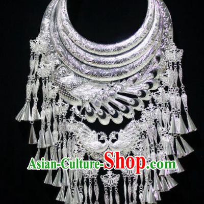 Chinese Traditional Miao Nationality Wedding Necklet Hmong Bride Sliver Carving Necklace for Women