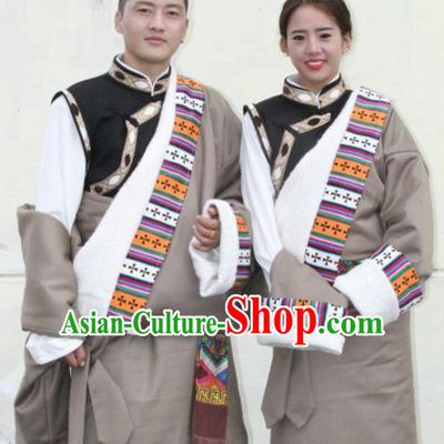 Chinese Traditional Tibetan Bride and Bridegroom Grey Robes Zang Nationality Heishui Dance Ethnic Costumes for Women for Men