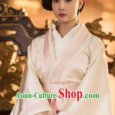 Chinese Ancient Drama Geisha Embroidered Replica Costume Tang Dynasty Courtesan Hanfu Dress and Headpiece for Women