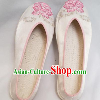 Chinese Ancient Princess Shoes Traditional Satin Shoes Hanfu Shoes White Embroidered Lotus Shoes for Women