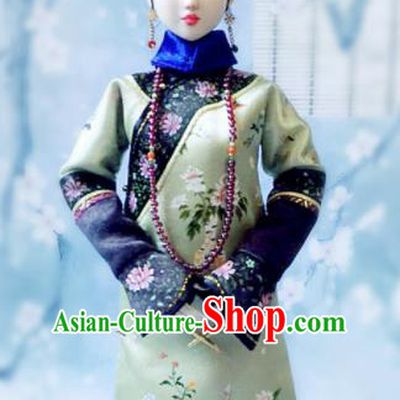 Chinese Qing Dynasty Manchu Imperial Concubine Green Qipao Dress Ancient Imperial Consort Embroidered Historical Costume for Women