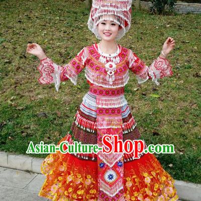 Traditional Chinese Miao Nationality Red Dress Minority Ethnic Folk Dance Costume for Women
