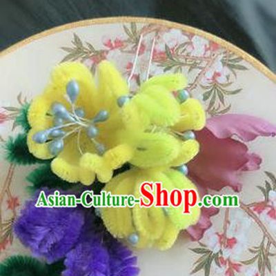 Traditional Chinese Ancient Qing Dynasty Yellow Velvet Flowers Hairpins Handmade Palace Hair Accessories for Women