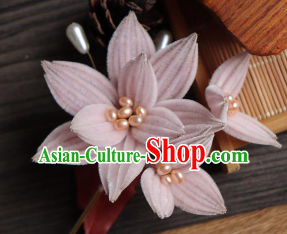 Handmade Chinese Classical Pink Velvet Flowers Brooch Ancient Palace Breastpin for Women Handmade Chinese Classical Pink Velvet Flowers Brooch Ancient Palace Breastpin for Women