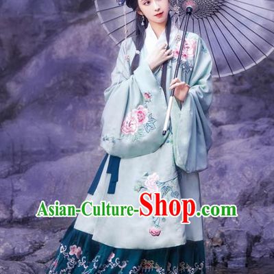 Traditional Chinese Ming Dynasty Historical Costume Ancient Princess Embroidered Hanfu Dress for Women