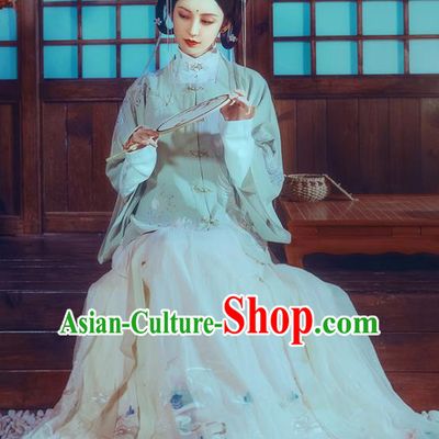 Traditional Chinese Ming Dynasty Young Lady Historical Costume Ancient Court Princess Embroidered Hanfu Dress for Women