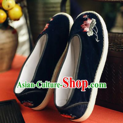 Chinese Handmade Black Cloth Shoes Traditional National Shoes Ancient Princess Embroidered Lotus Hanfu Shoes for Women