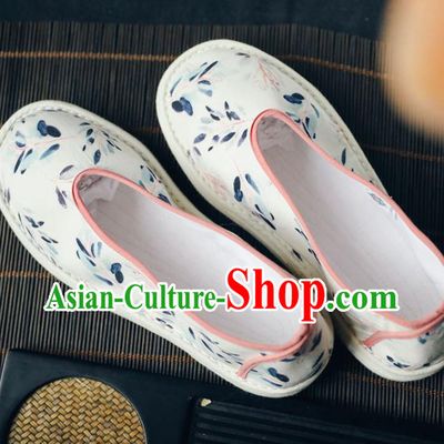 Chinese Handmade White Cloth Shoes Traditional National Shoes Ancient Princess Hanfu Shoes for Women