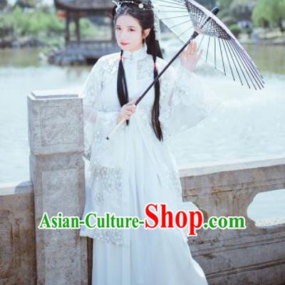 Chinese Ancient White Hanfu Dress Traditional Ming Dynasty Nobility Lady Costume for Women