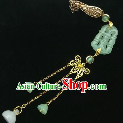 Traditional Chinese Ancient Palace Jade Brooch Handmade Hanfu Breastpin Pendant for Women