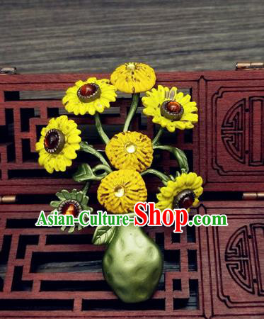 Traditional Chinese Ancient Palace Green Vase Brooch Handmade Hanfu Breastpin Pendant for Women Traditional Chinese Ancient Palace Green Vase Brooch Handmade Hanfu Breastpin Pendant for Women