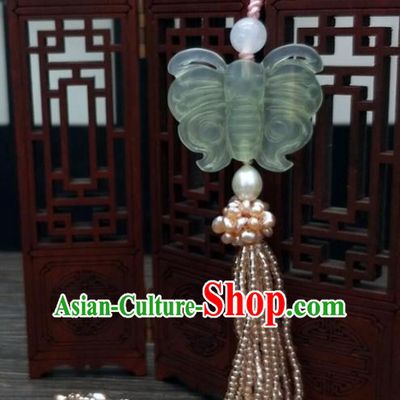 Traditional Chinese Ancient Jade Butterfly Brooch Handmade Hanfu Palace Breastpin Tassel Pendant for Women