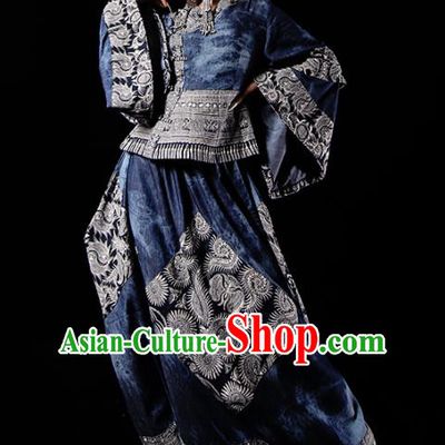 Chinese National Embroidered Bandhnu Clothing Traditional Miao Ethnic Costume for Women