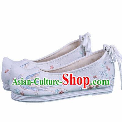 Chinese Traditional Hanfu Shoes Embroidered Birds White Shoes Handmade Ancient Princess Shoes for Women