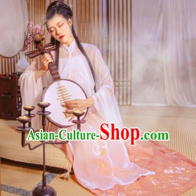 Ancient Chinese Ming Dynasty Nobility Lady Historical Costume Traditional Embroidered Hanfu Dress for Women