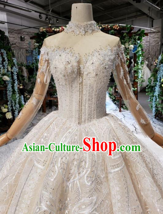 Handmade Customize Bride Embroidered Beads Trailing Full Dress Court Princess Wedding Costume for Women