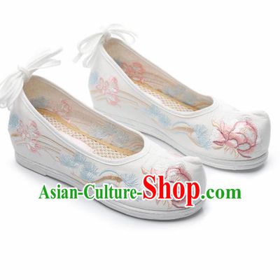 Chinese Traditional Hanfu Shoes Ancient Princess Embroidered Peony White Shoes National Cloth Shoes for Women